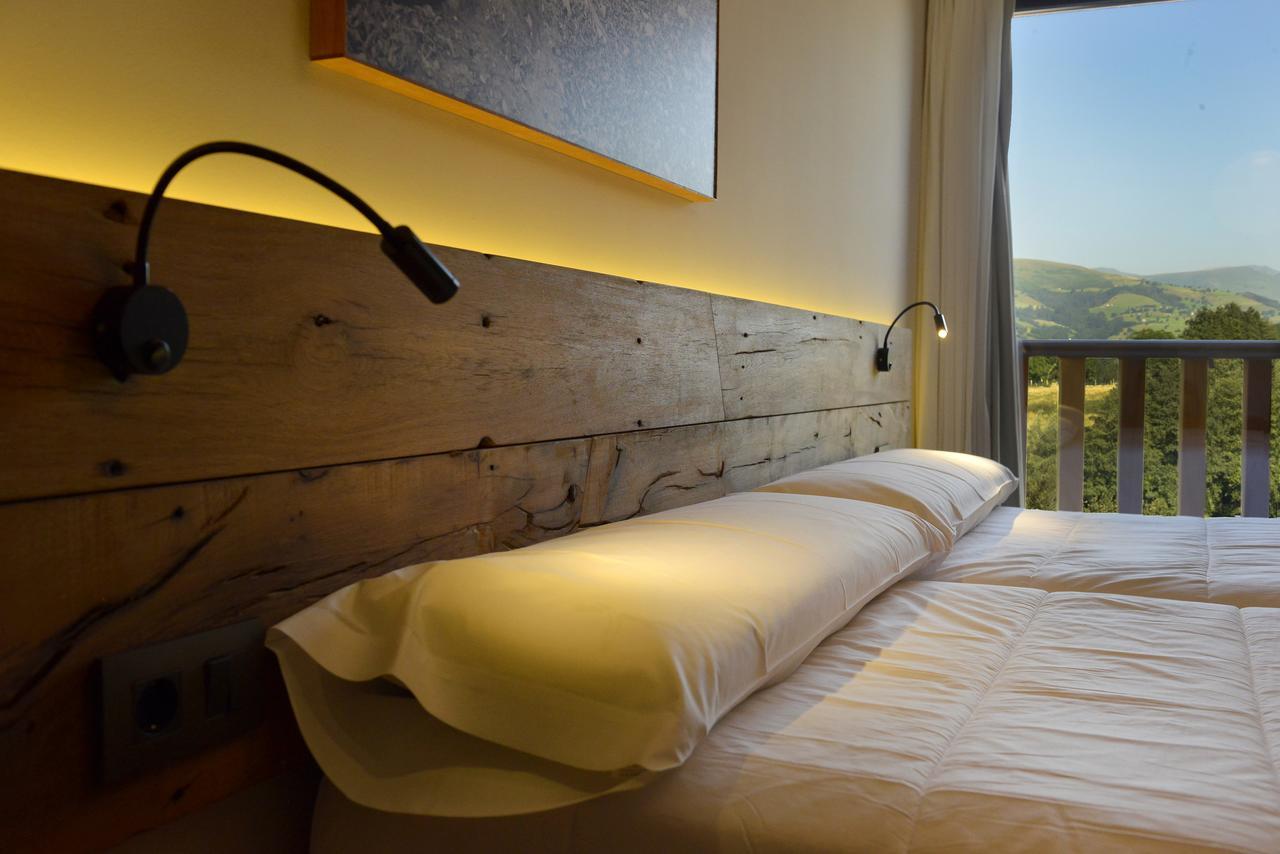 Hotel La Alfonsina Santibanez de Villacarriedo エクステリア 写真